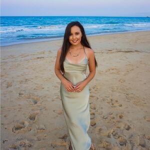 Elegant Green Maxi Dress